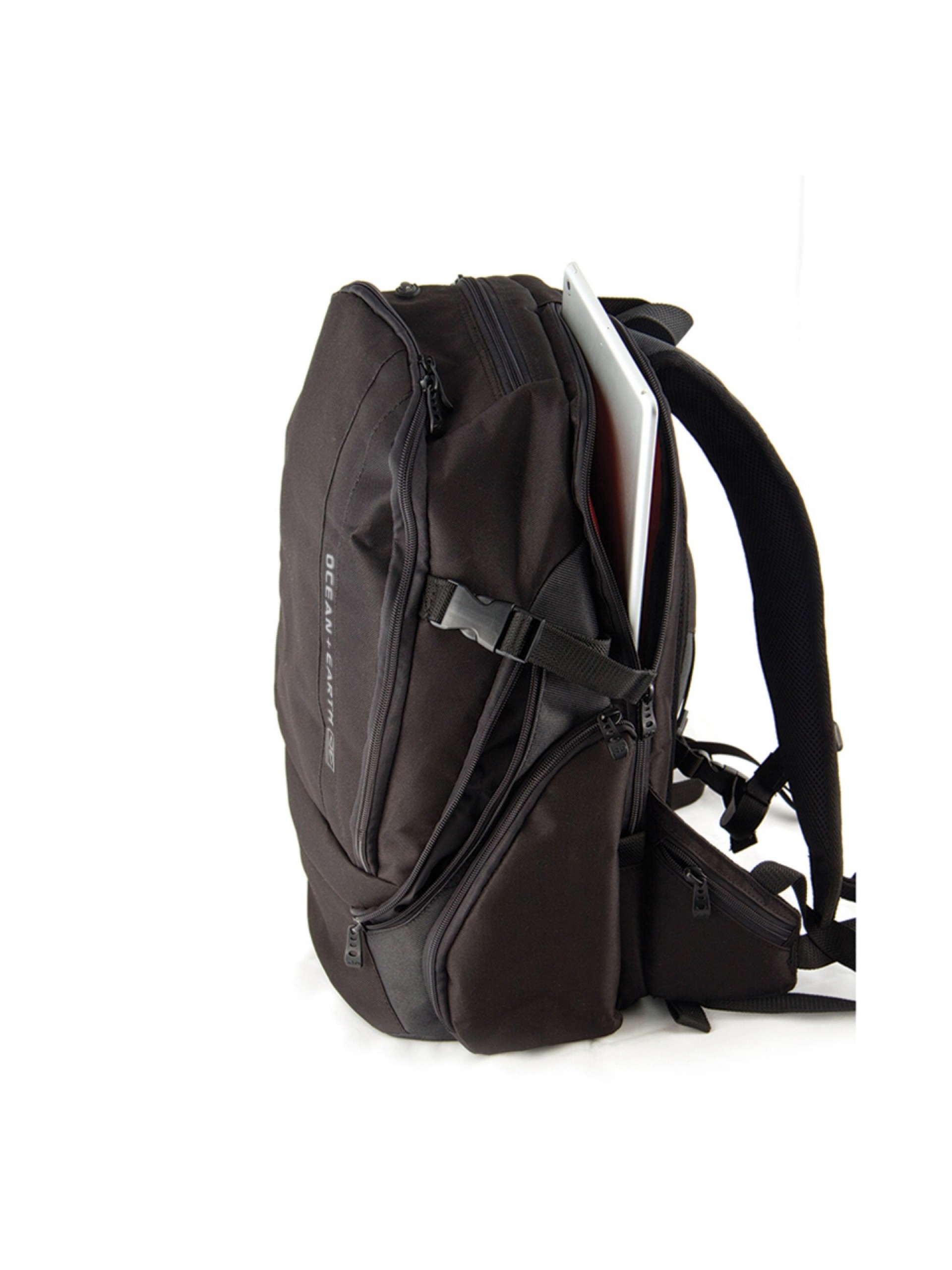 Mochila Ocean & Earth Interceptor 38L
