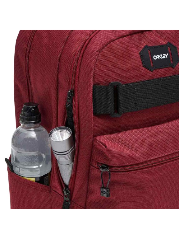 Mochila Oakley Street Skate 17.5L Mochila Oakley Street Skate 17.5L