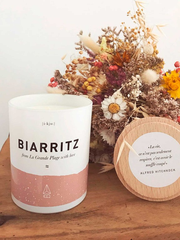 EQ Biarritz Grande Plage Scented Candle 190g EQ Biarritz Grande Plage Scented Candle 190g