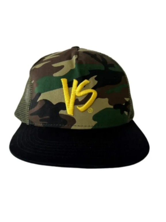 Bon Versus Trucker