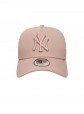 New Era 9FORTY League Essential New York Yankees Trucker Cap New Era 9FORTY League Essential New York Yankees Trucker Cap